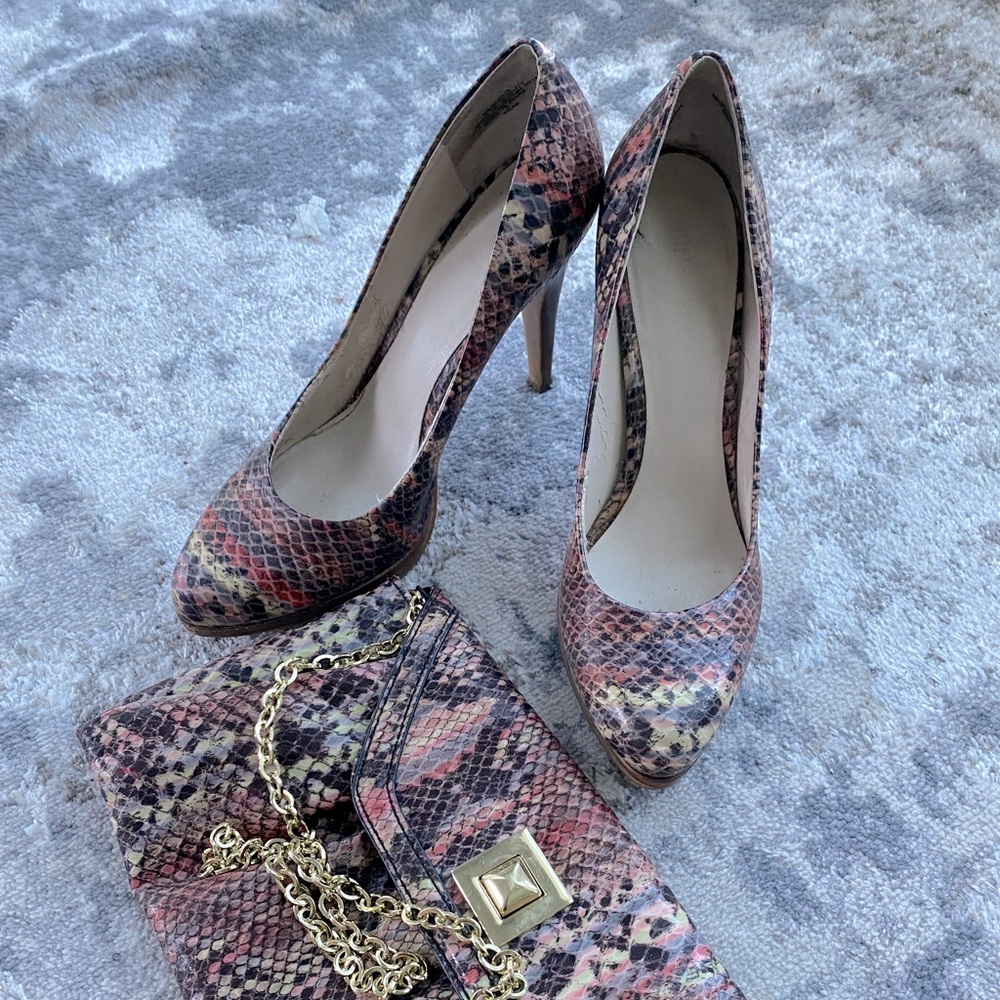 Nine West multicolored snake print clutch Purse and shoe bundle